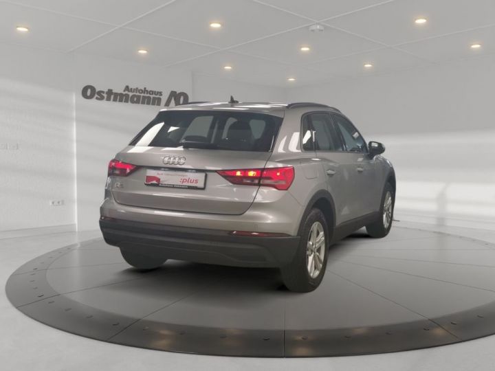 Audi Q3 35 TFSI AHK PDC SHZ LM DAB - 4