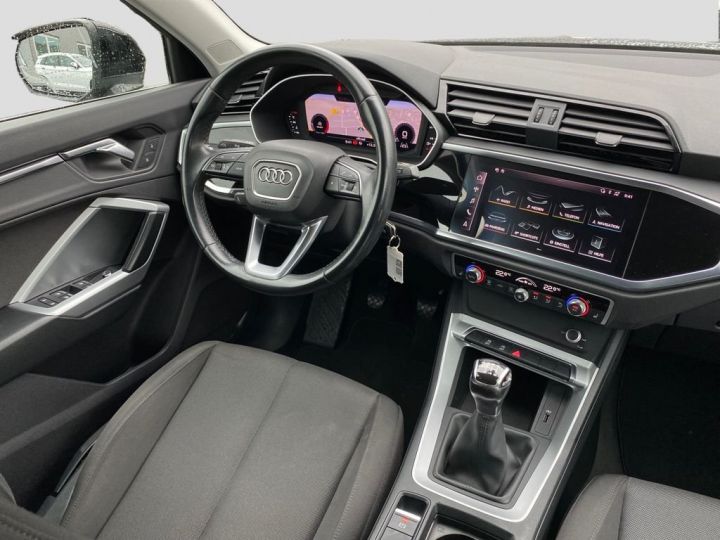 Audi Q3 35TFSI Virtual AHK LED Navi Einparkh - 4