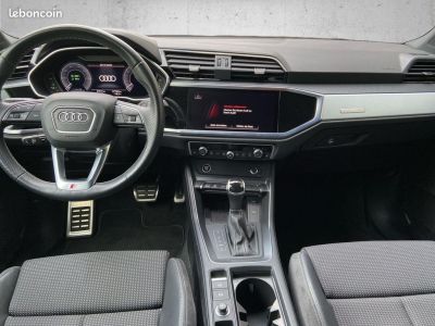 Audi Q3 45 TFSIe   - 3