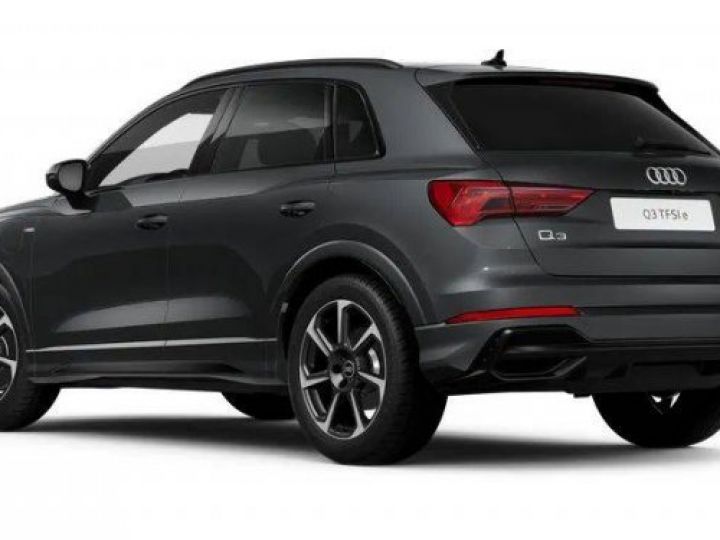 Audi Q3 45 TFSIe 245 ch S tronic 6 S line - 2