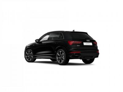 Audi Q3 45 TFSIe 245 ch S tronic 6 S line   - 5