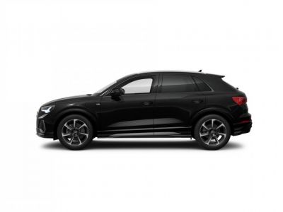 Audi Q3 45 TFSIe 245 ch S tronic 6 S line   - 6