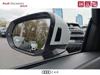 Audi Q3 45 TFSIe 245 ch S tronic 6 S line   - 17