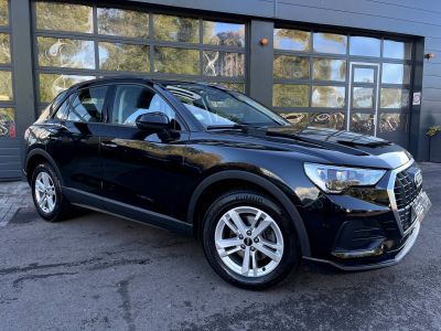 Audi Q3 II 35 TDI 150ch / À PARTIR 366,75 € *   - 5