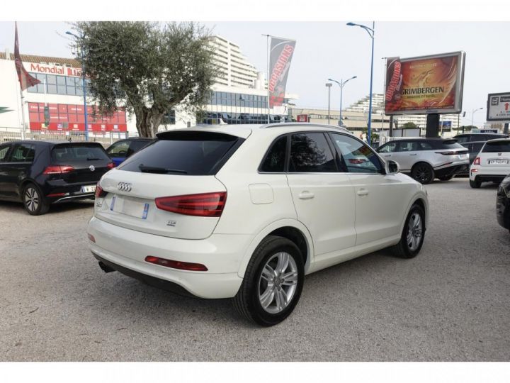 Audi Q3 Quattro 20 TDI DPF - 177 - BV S-tronic  Ambition Luxe - 4