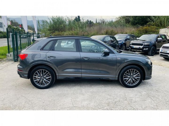 Audi Q3 Quattro 40 TFSI 190 S-Line S-tronic 7 - 8