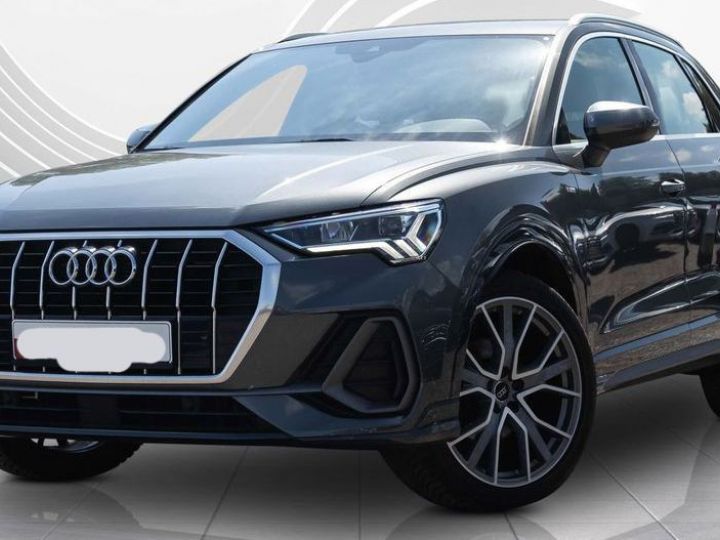 Audi Q3 S line 35TFSI Stronic - 1