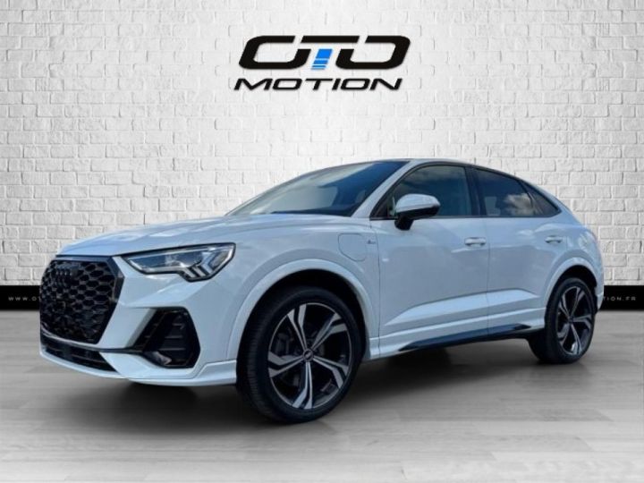 Audi Q3 Sportback 45 TFSIe 245 ch S tronic 6 S line - 1