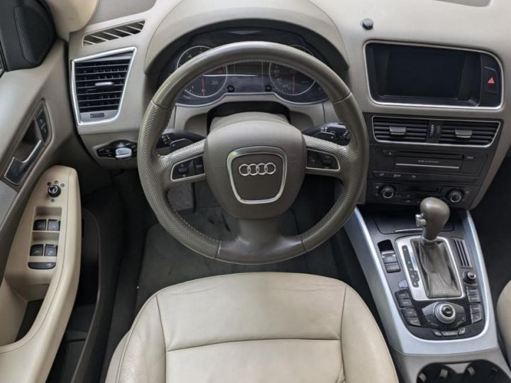 Audi Q5 20 TFSI 210 AMBITION LUXE QUATTRO TIPTRONIC BVA - 14