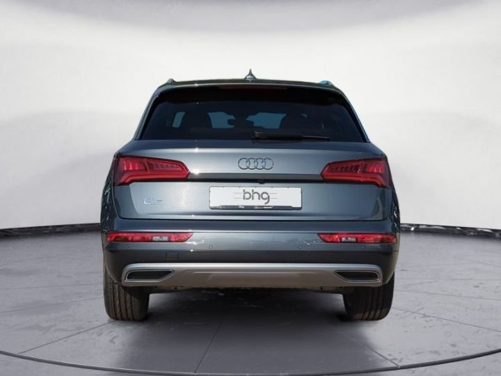 Audi Q5 45 TFSI quattro S tronic design - 4