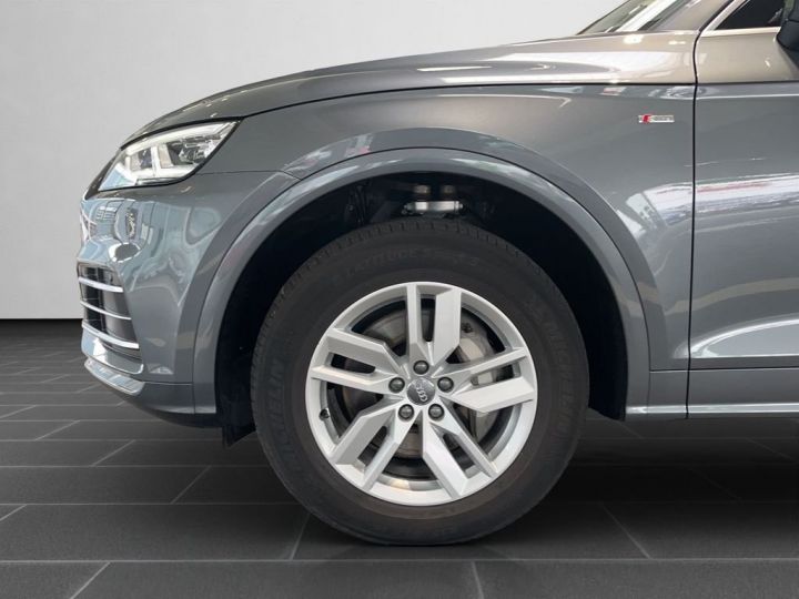 Audi Q5 55 TFSI e quattro 270 367 kW PS S - 8