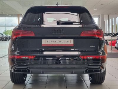 Audi Q5 Quattro 20 55 TFSIe - 367 - BV S-Tronic S line - Attelage Elect   - 33