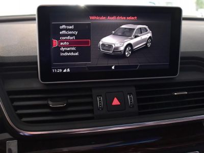 Audi Q5 Sport 40 TDI 190 Quattro GPS Caméra 360 TO Cuir Carbone Attelage Drive Volant Chauffant JA 20   - 33