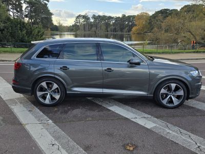 Audi Q7 30 V6 333 CH AVUS 7 Places   - 11