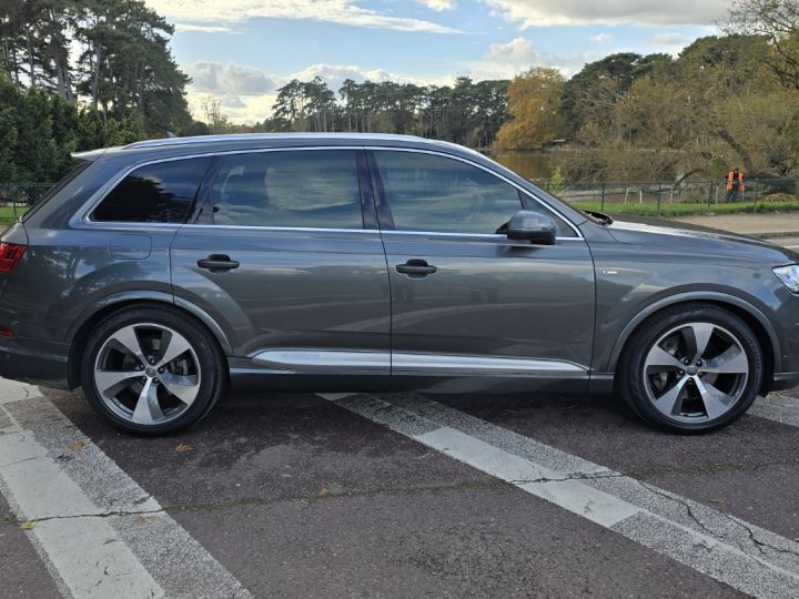 Audi Q7 30 V6 333 CH AVUS 7 Places - 12