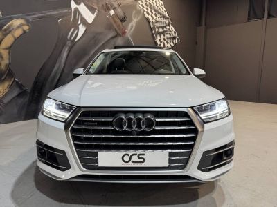 Audi Q7 S Line V6 30 TDI 7 places  272 CH Attelage / Toit ouvrant   - 2