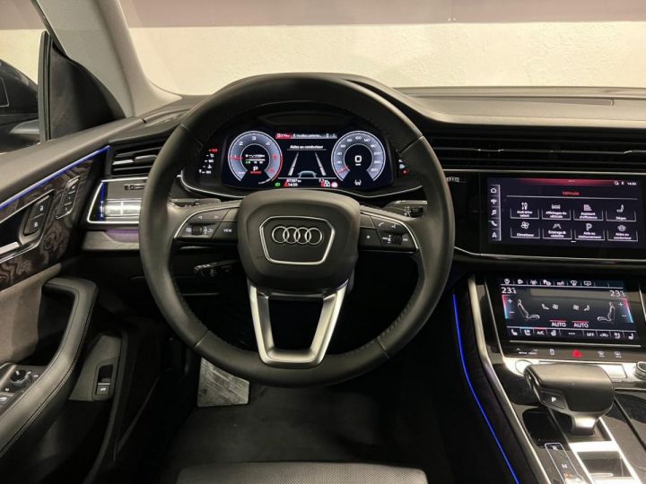 Audi Q8 30 V6 TDI 286ch AVUS - Origine France - Suivi concession - Full black - 86000km - 13