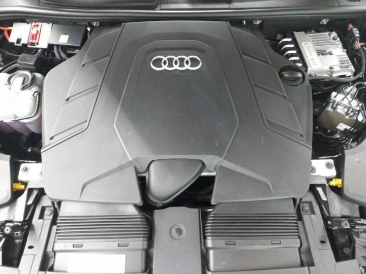 Audi Q8 55 TFSI 340 Tiptronic 8 Quattro Avus Extended - 12