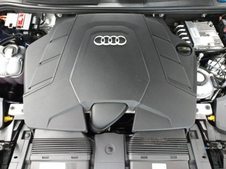 Audi Q8 55 TFSI e 381 Tiptronic 8 Quattro Avus Extended - 12