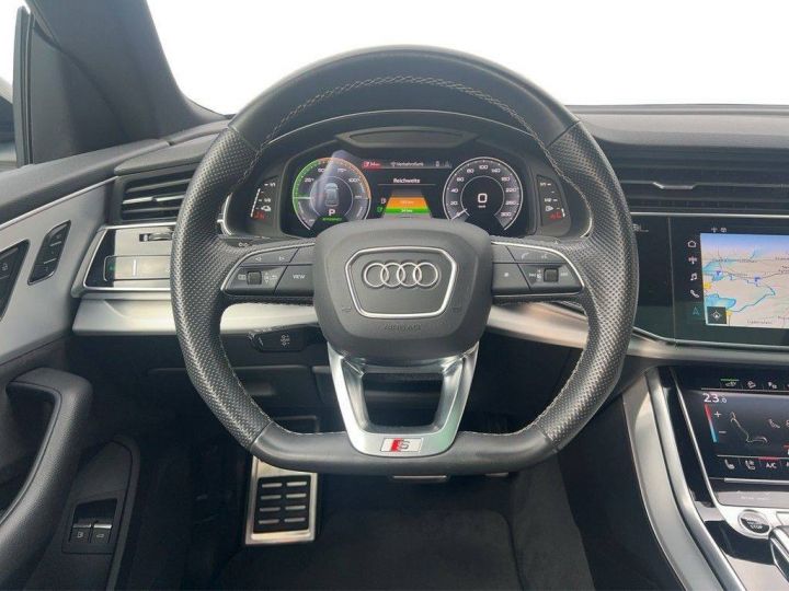 Audi Q8 60 TFSIe QUATTRO*AHK*PANO*HUD*MATRIX - 10