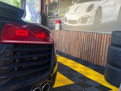 Audi R8 42 fsiq fass 1 entretien concessionnaire   - 11