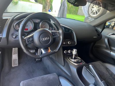 Audi R8 42 fsiq fass 1 entretien concessionnaire   - 16