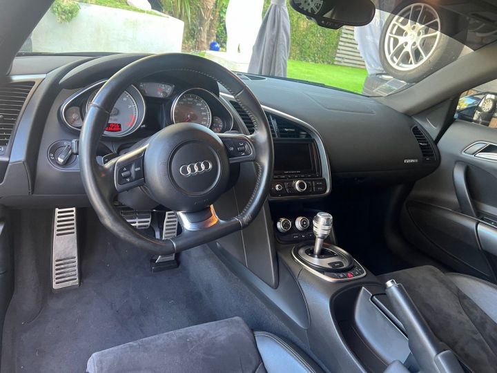 Audi R8 42 fsiq fass 1 entretien concessionnaire - 16