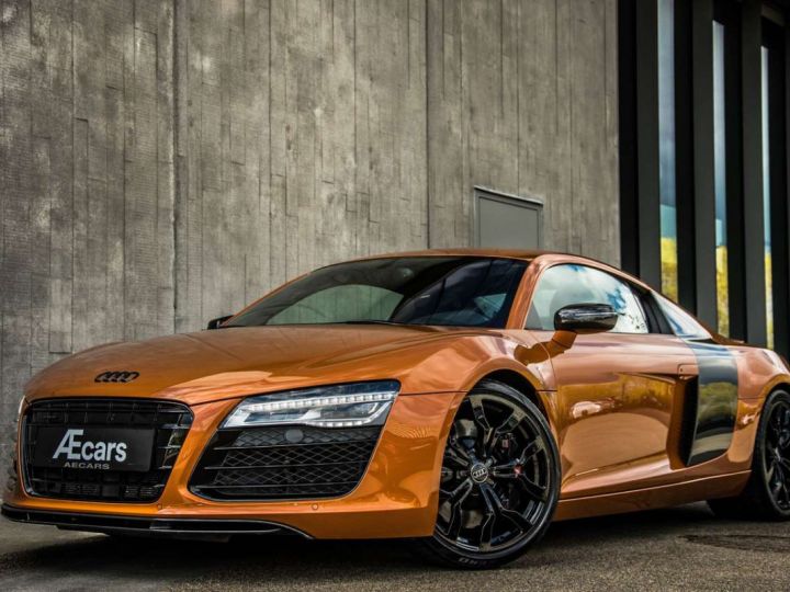 Audi R8 42 V8 - 3