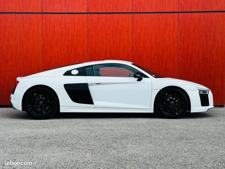 Audi R8 rws 5,2 fsi v10 540 ch francaise - 2