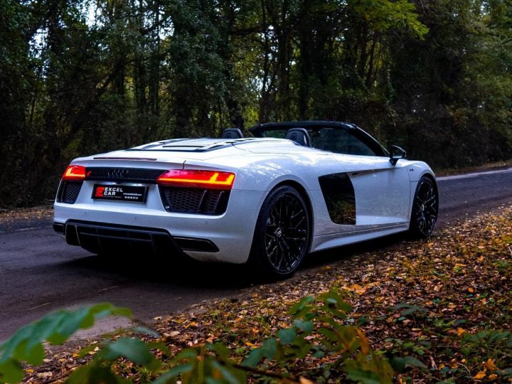 Audi R8 Spyder QUATTRO V10 52 TFSI 540 S-TRONIC7 - 4