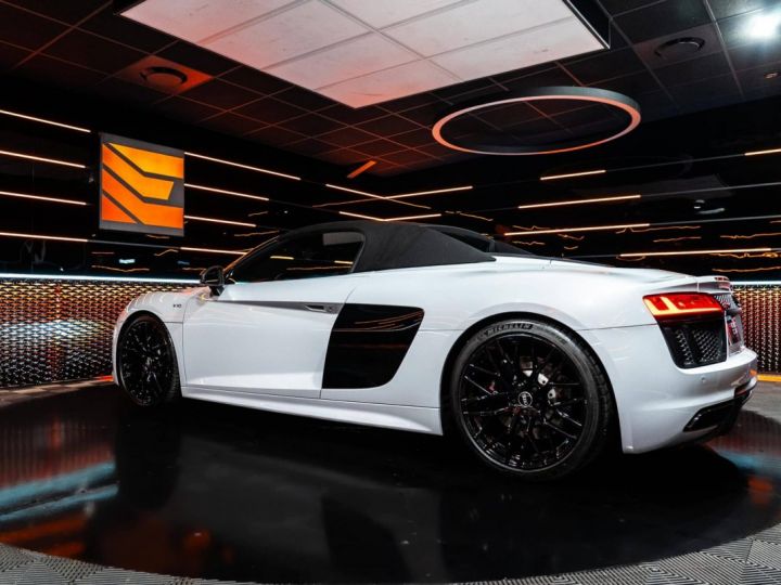 Audi R8 Spyder QUATTRO V10 52 TFSI 540 S-TRONIC7 - 6