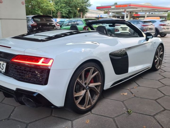 Audi R8 Spyder V10 52L RWD 540 Blanche B&O JA 20" Virtual*Camera*LED*GARANTIE AUDI 11/2024 - 10