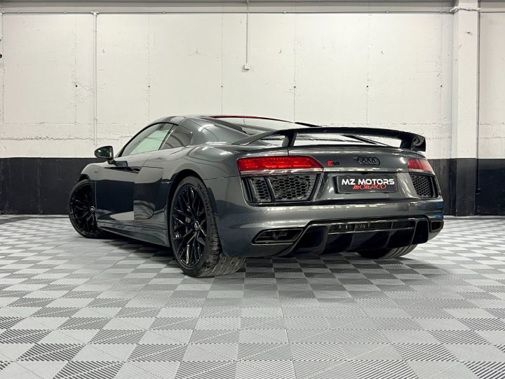 Audi R8 V10 PLUS 610 CV QUATTRO S-tronic - 11