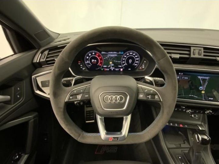 Audi RS Q3 - 5