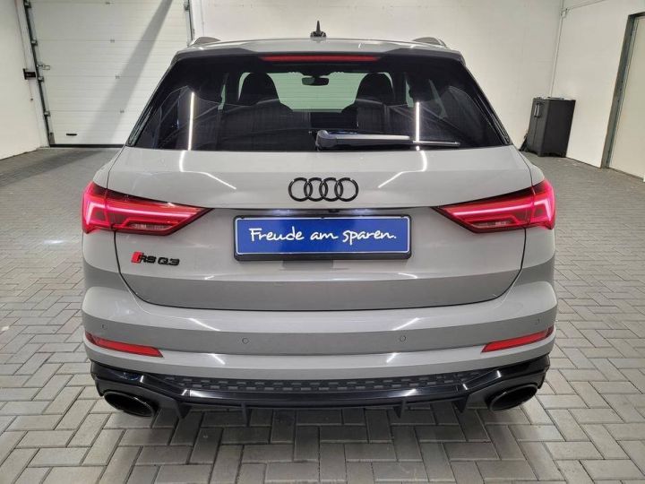 Audi RS Q3 25 TFSI 400ch quattro S tronic 7 - 8