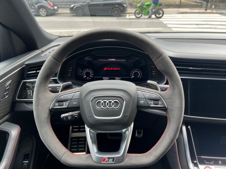 Audi RS Q8 - 17