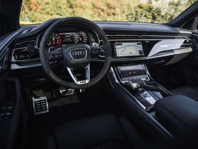 Audi RS Q8 Ceramic 23 Design- City Tour Pano   - 18