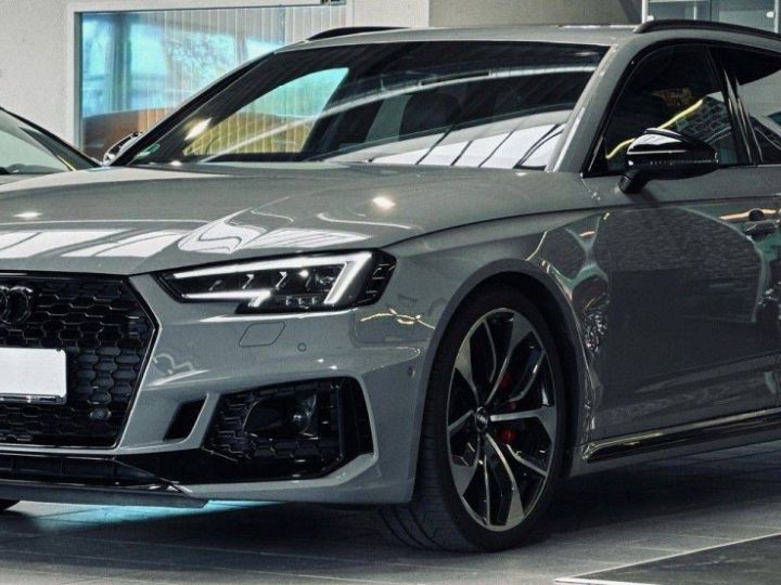 Audi RS4 Avant 29 V6 TFSI 450ch quattro - 1