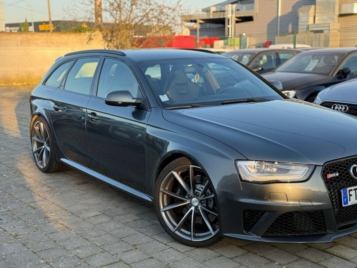 Audi RS4 avant 42 450ch individuelle - 9