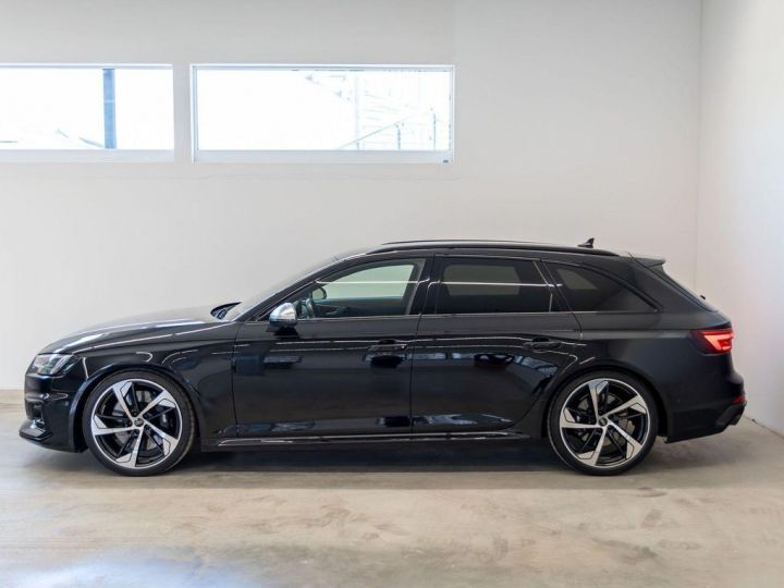 Audi RS4 V6 29 TFSI Avant 450 Quattro Finition Full Black ACC Sièges chauffants Affichage tête haute  Garantie 12 mois Prémium - 3