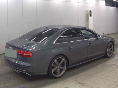 Audi S8   - 3