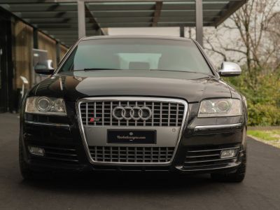 Audi S8 V10   - 2