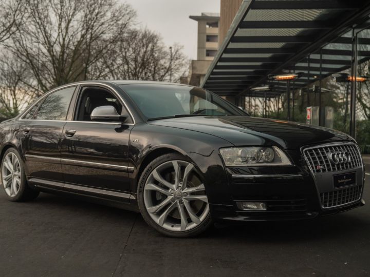 Audi S8 V10 - 3