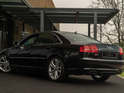 Audi S8 V10   - 4