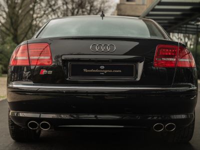 Audi S8 V10   - 5