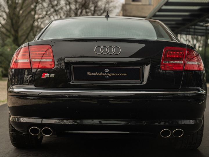 Audi S8 V10 - 5