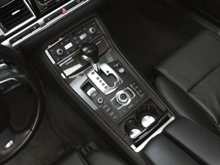 Audi S8 V10 - 19