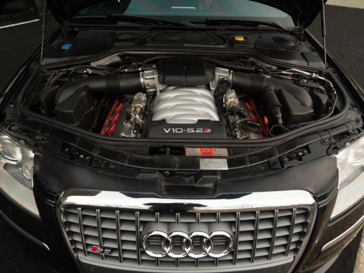 Audi S8 V10 - 26