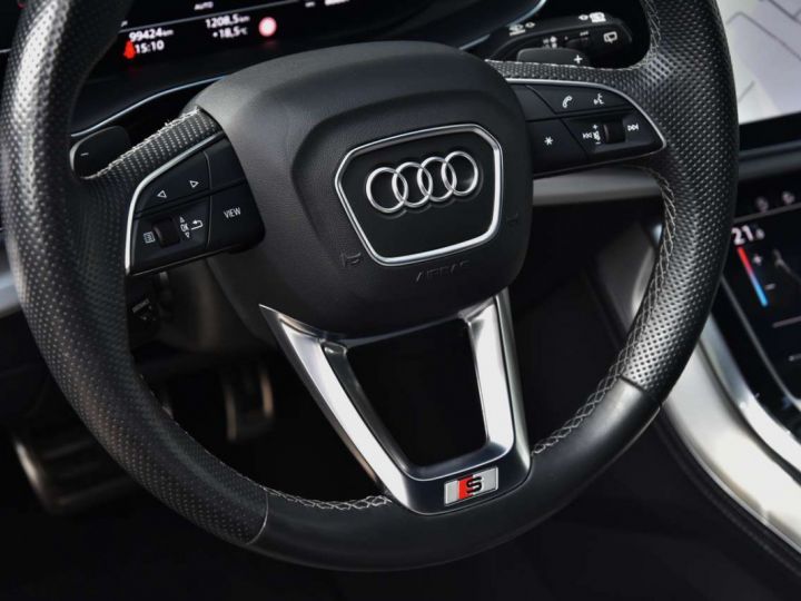 Audi SQ8 40 TFSI V8 - 11